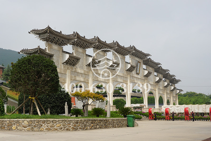 霸陵墓园大山门