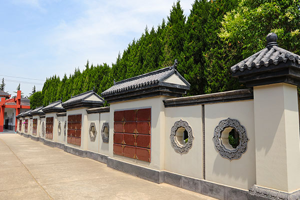 西安阎良区有哪些墓园?阎良区墓园价格一览表有吗?