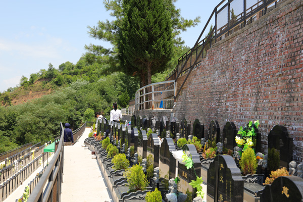 西安寿阳山墓园长青园北区:高性价比双穴福位,藏于山水间的安息佳境